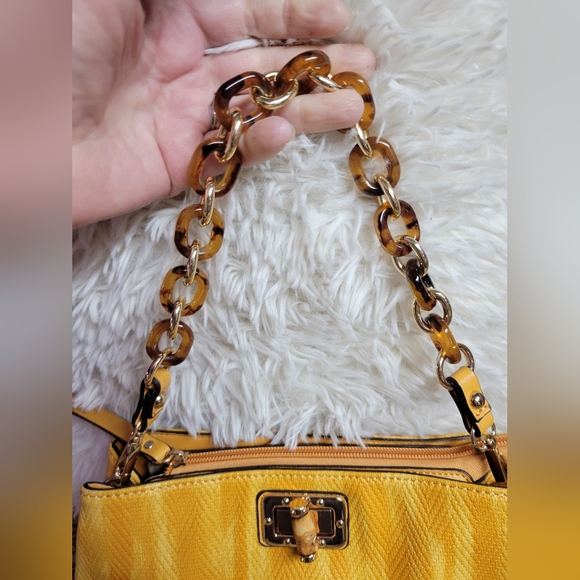 Gently used Sondra Roberts Squared yellow hand bag tortoise chain gold - Picture 4 of 16